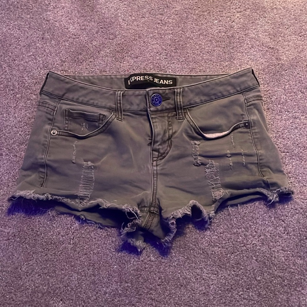 army green shorts, size 0, low rise
